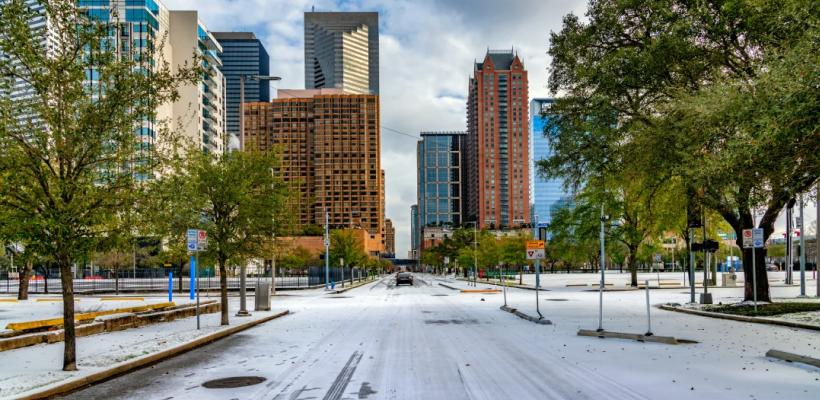 Staying Warm and Saving Energy: A Houston Homeowner's Winter Guide