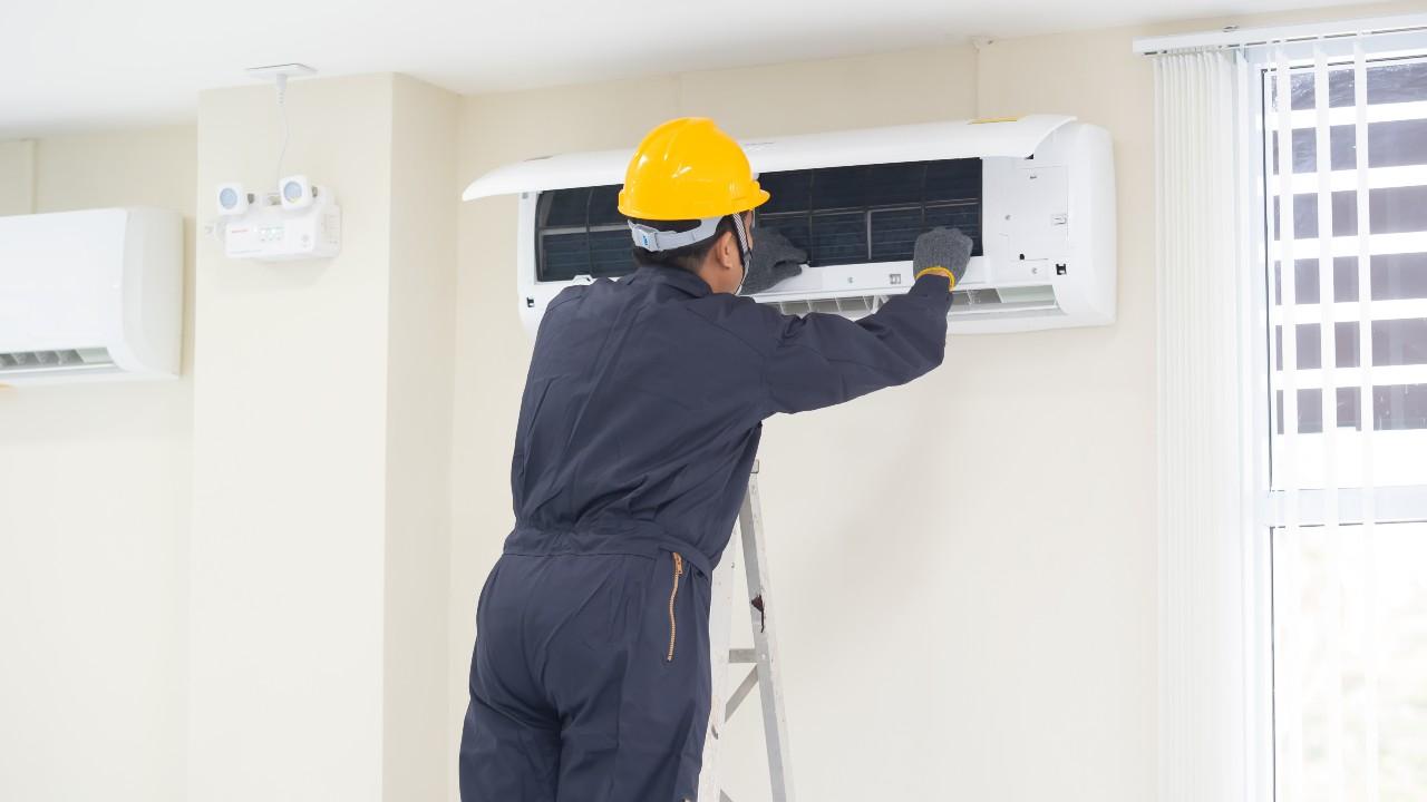 Get Ahead of the Cold: The Ultimate Fall HVAC Maintenance Guide